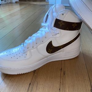Air Force One High Top x Louis Vuitton mens Size 11